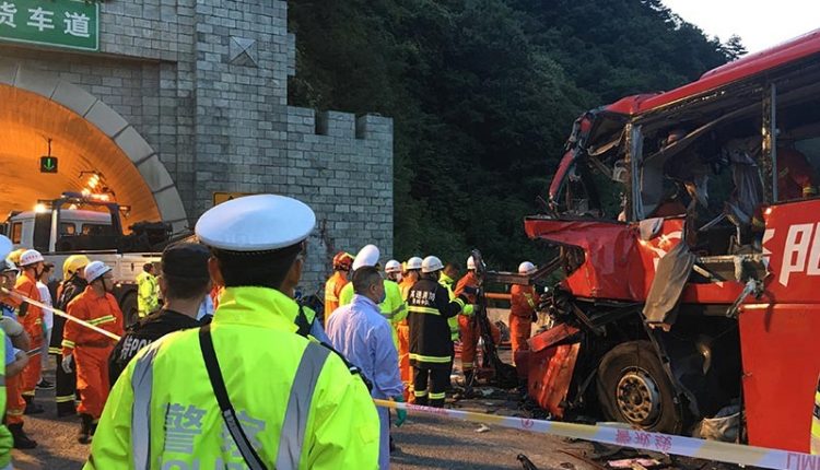 China-Bus-accident_GsueoKIAWY