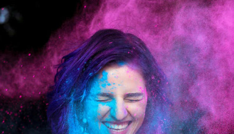 holi