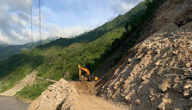 narayanghat-muglin-sadak-750×563