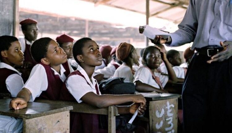 nigerian-children-at-scho-010