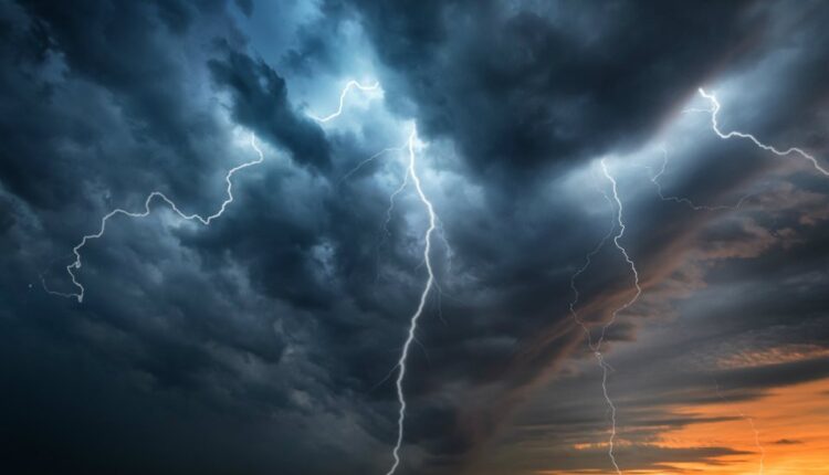 weather-apps-thunder-storm