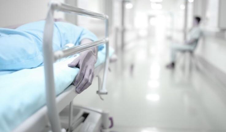 death_in_hospital_corridor