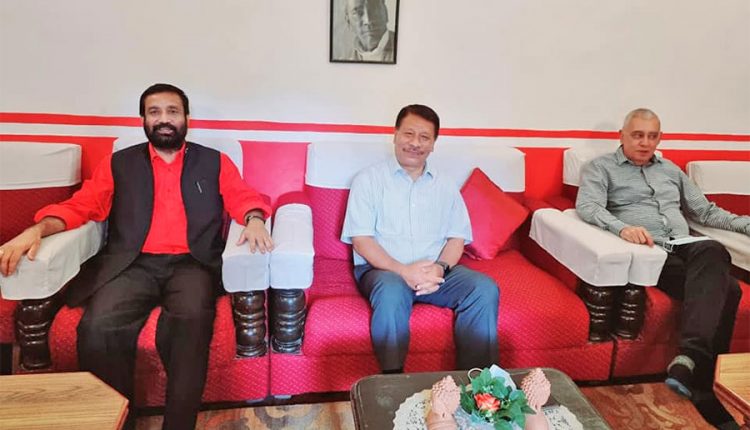 Bimalendra-Prakashman-and-Shashank-Chaksibari-Thamel