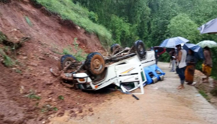 Jeep-accident-Syanja