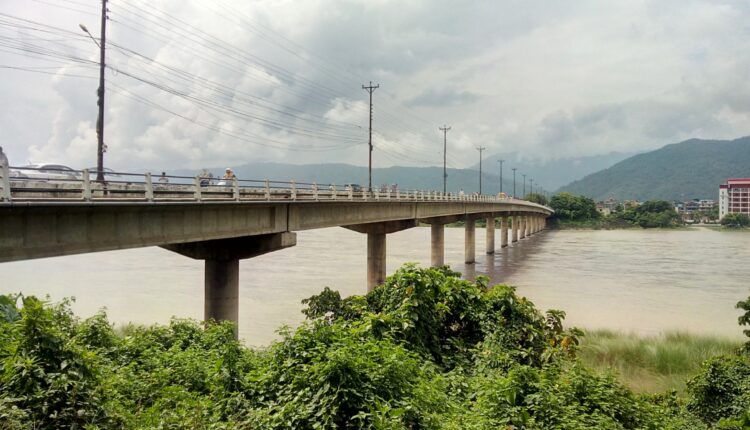 1340278461Narayani_Bridge